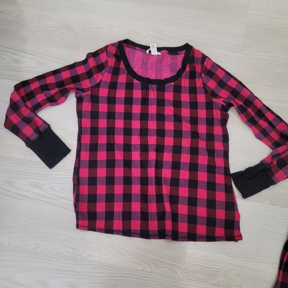 VICTORIA SECRET Pink And Black Thermal Pajama Set Size Small - Picture 9 of 10